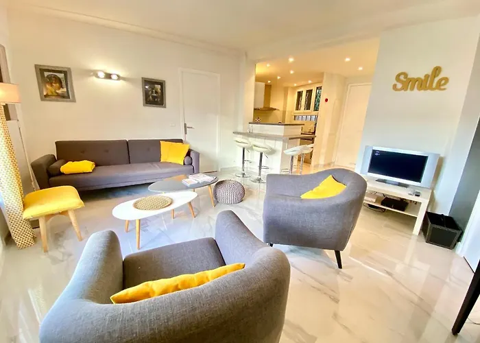 La Rotonde By Scls Locations