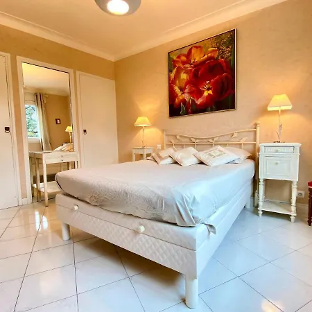 Apartment La Rotonde By Scls Locations